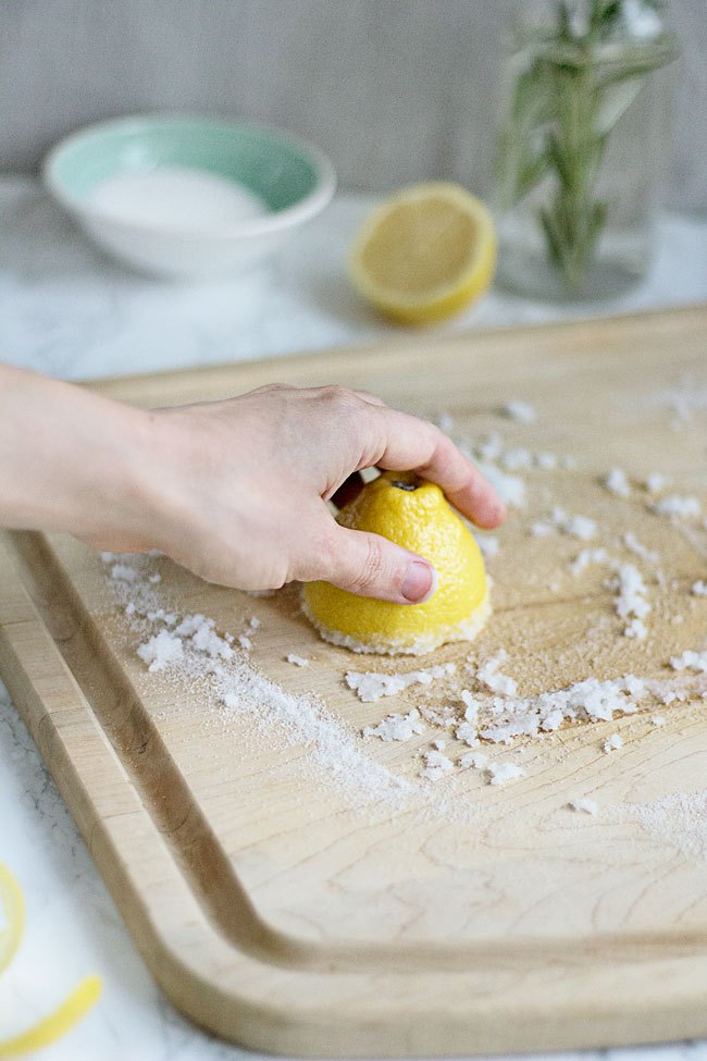 How to Clean a Cutting Board